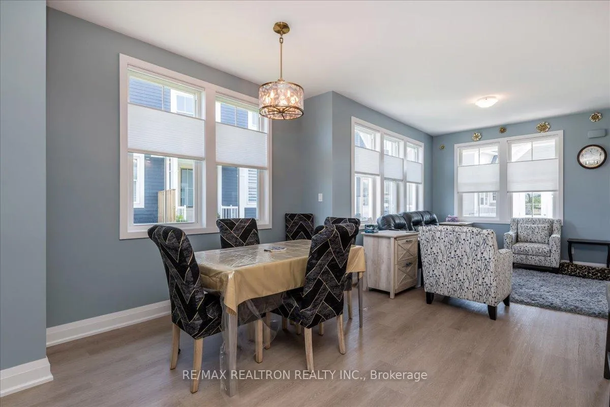Photo 7 of 2 Danielle Crescent, Midland — HOMEH