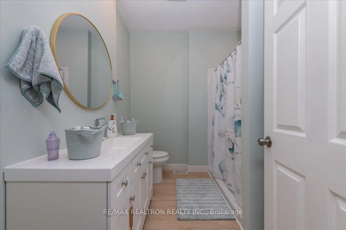 Photo 19 of 2 Danielle Crescent, Midland — HOMEH