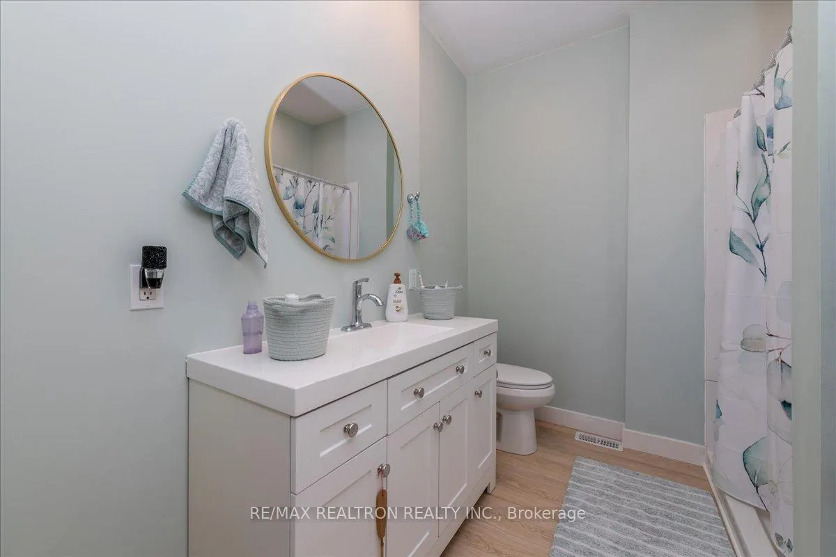 Photo 20 of 2 Danielle Crescent, Midland — HOMEH
