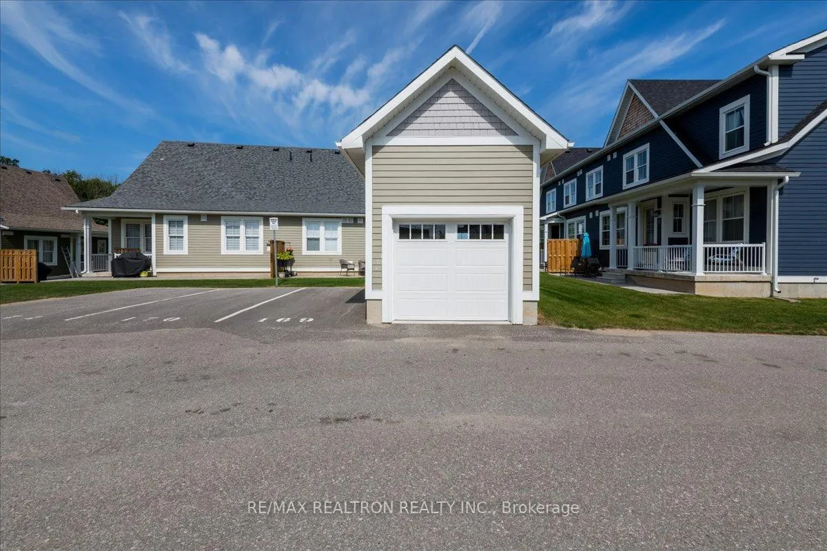 Photo 32 of 2 Danielle Crescent, Midland — HOMEH