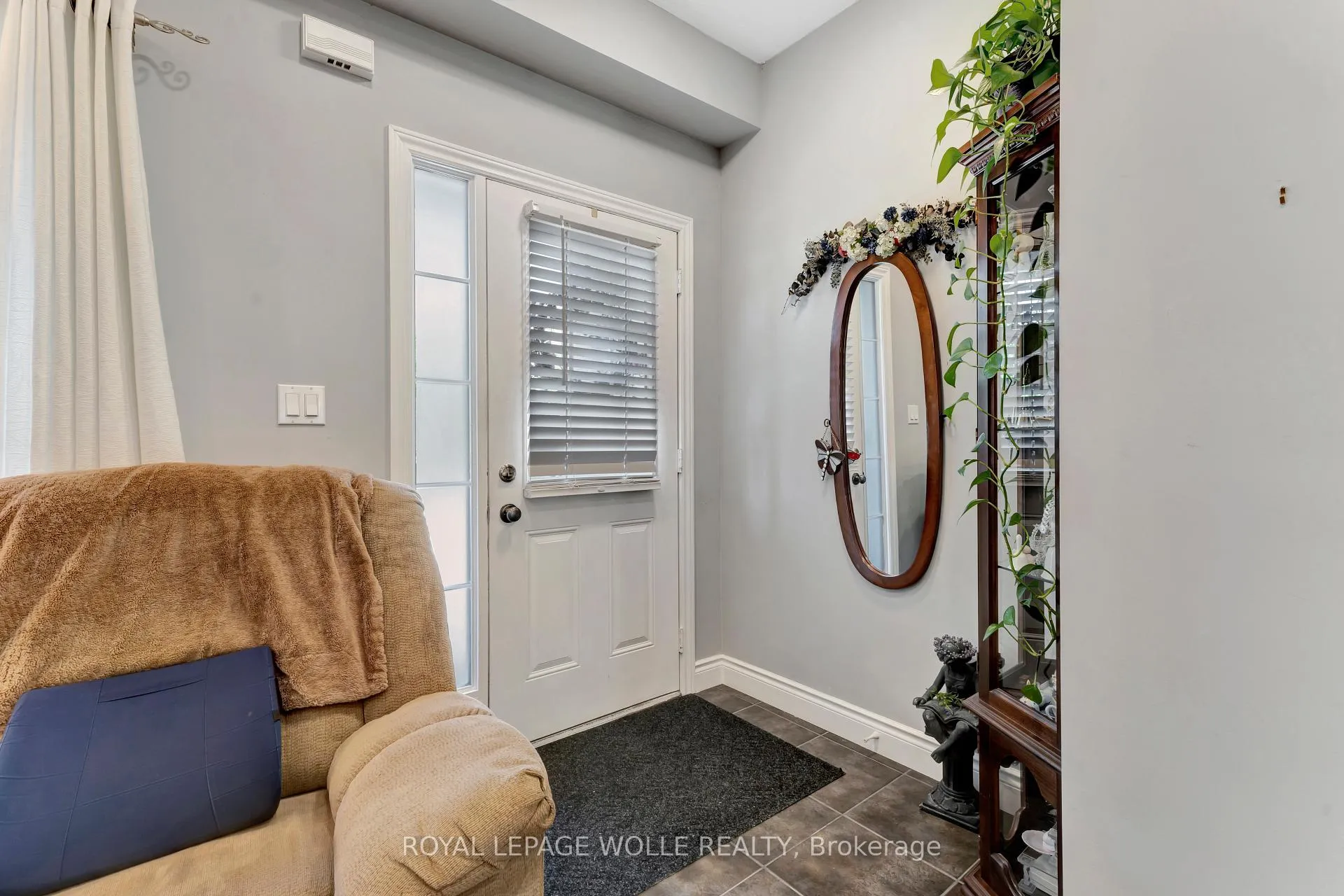 Photo 3 of Unit 1A, 38 Howe Drive, Kitchener — HOMEH