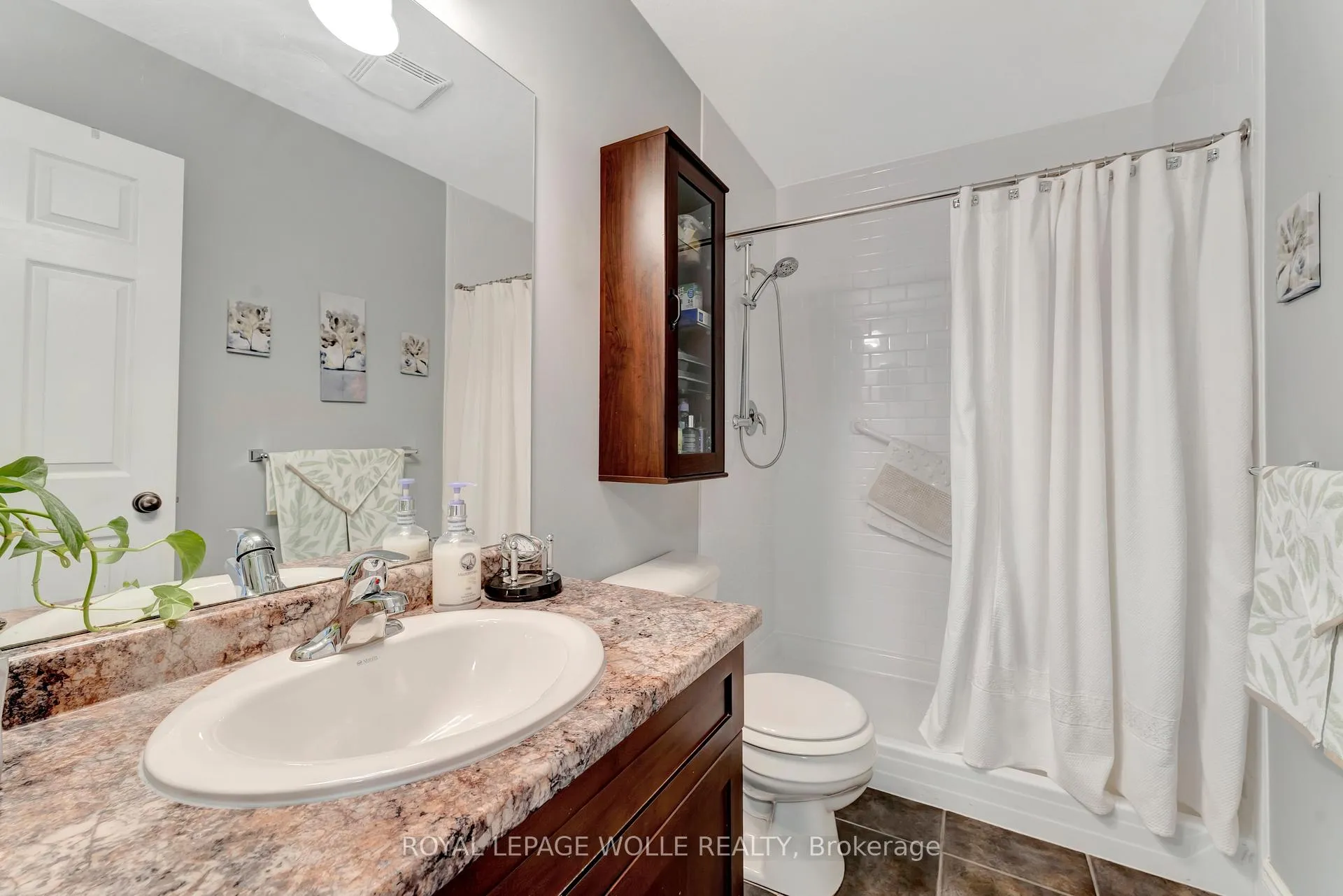 Photo 19 of Unit 1A, 38 Howe Drive, Kitchener — HOMEH