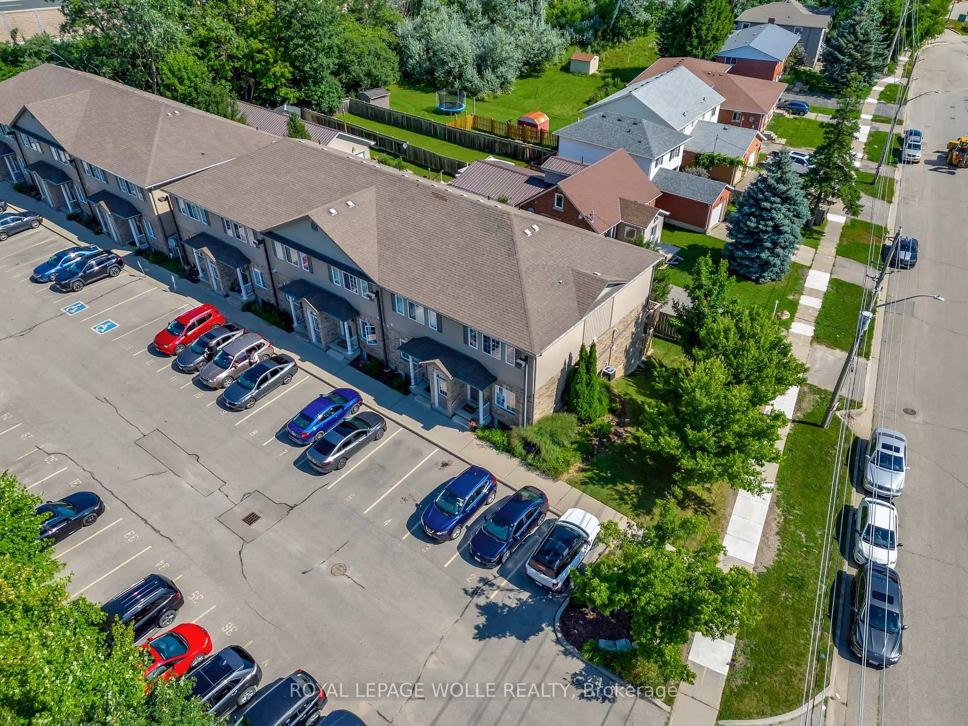 Photo 22 of Unit 1A, 38 Howe Drive, Kitchener — HOMEH