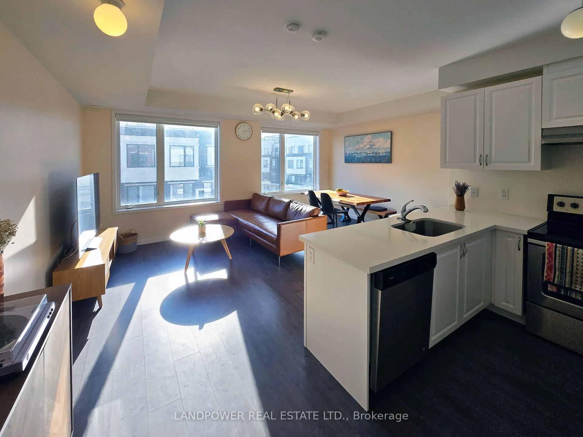 Photo 2 of Unit 92, 500 Alex Gardner Circle, Aurora, Aurora Heights — HOMEH