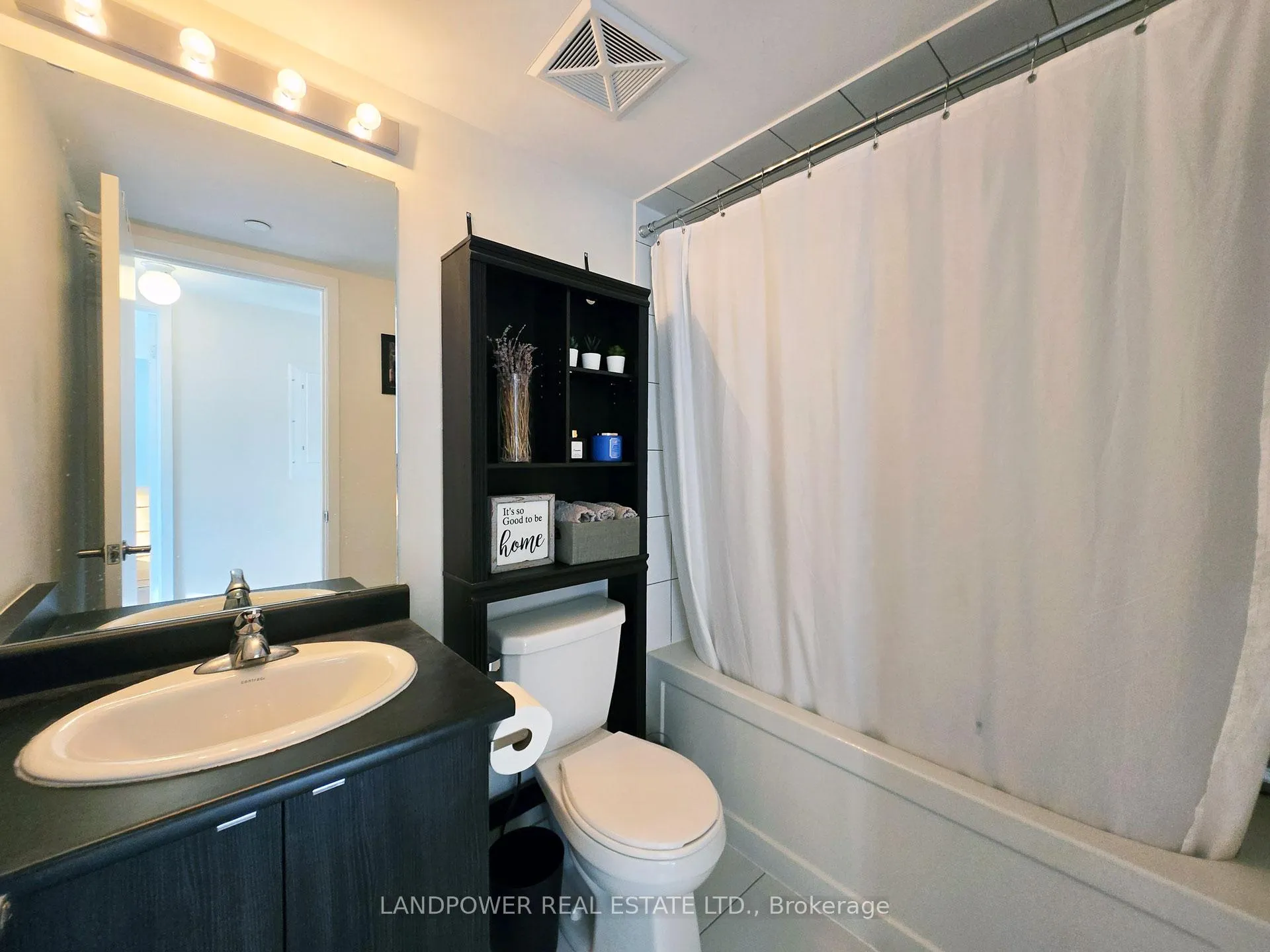 Photo 21 of Unit 92, 500 Alex Gardner Circle, Aurora, Aurora Heights — HOMEH