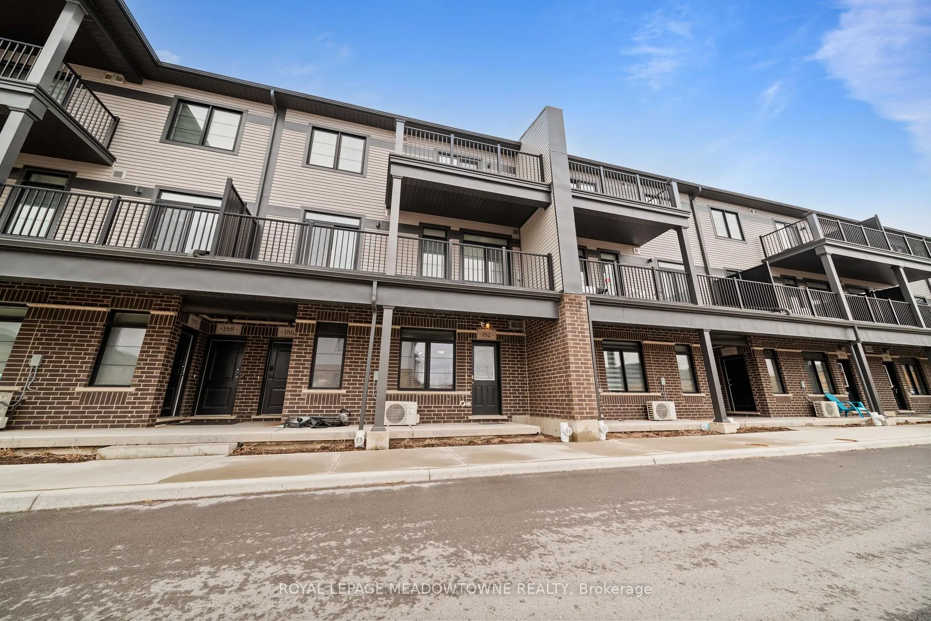 Photo 1 of Unit 6, 182 Oat Lane, Kitchener — HOMEH