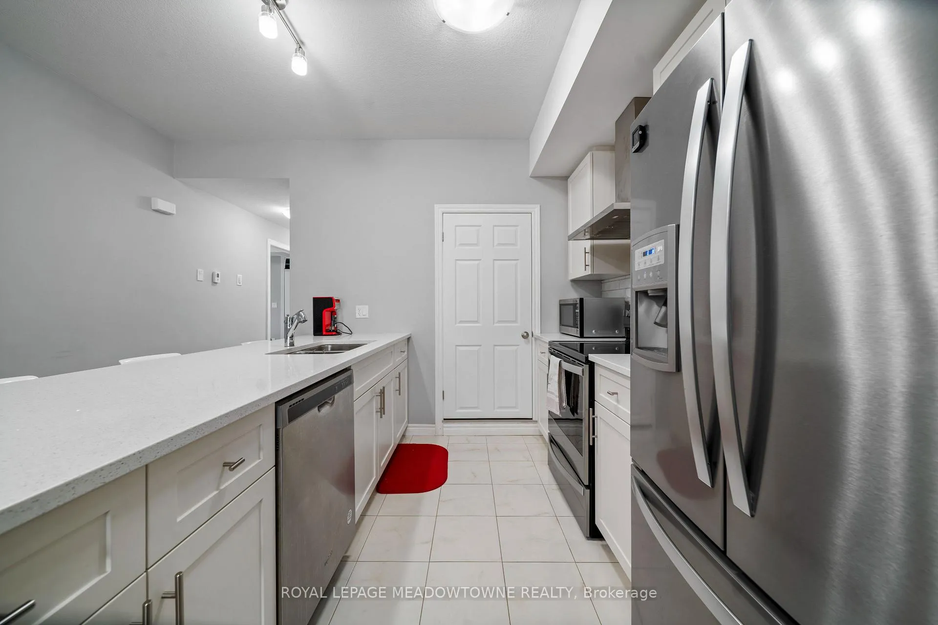 Photo 7 of Unit 6, 182 Oat Lane, Kitchener — HOMEH