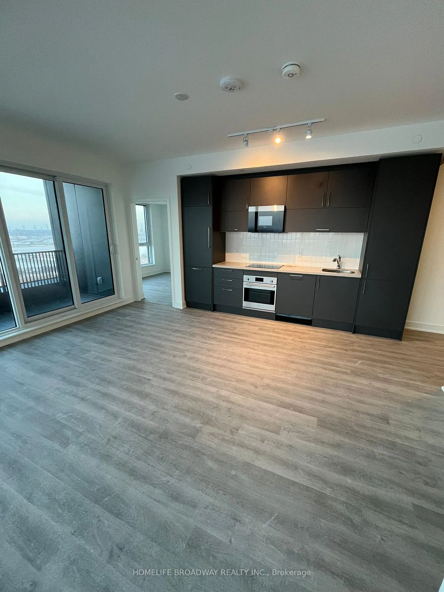 Photo 3 of Unit 1004, 38 Andre de Grasse Street, Markham, Unionville — HOMEH