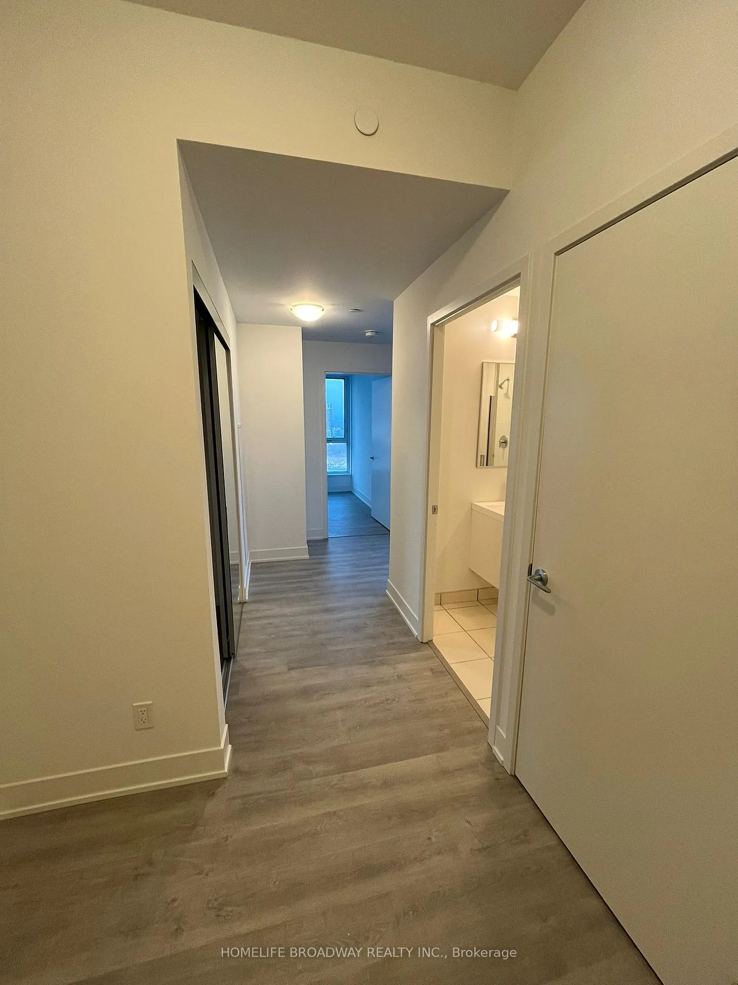Photo 10 of Unit 1004, 38 Andre de Grasse Street, Markham, Unionville — HOMEH