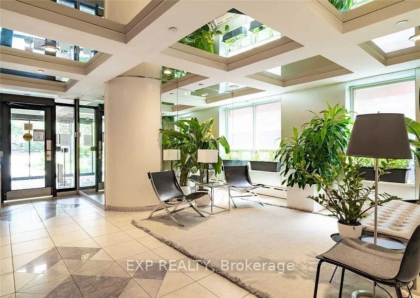Photo 3 of Unit 704, 78 Warren Road, Toronto, Casa Loma — HOMEH
