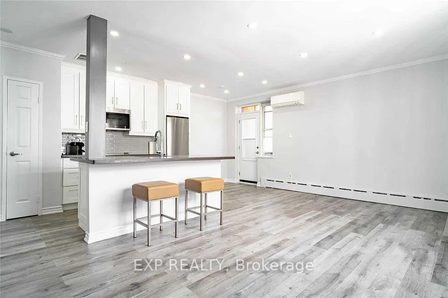 Photo 7 of Unit 704, 78 Warren Road, Toronto, Casa Loma — HOMEH