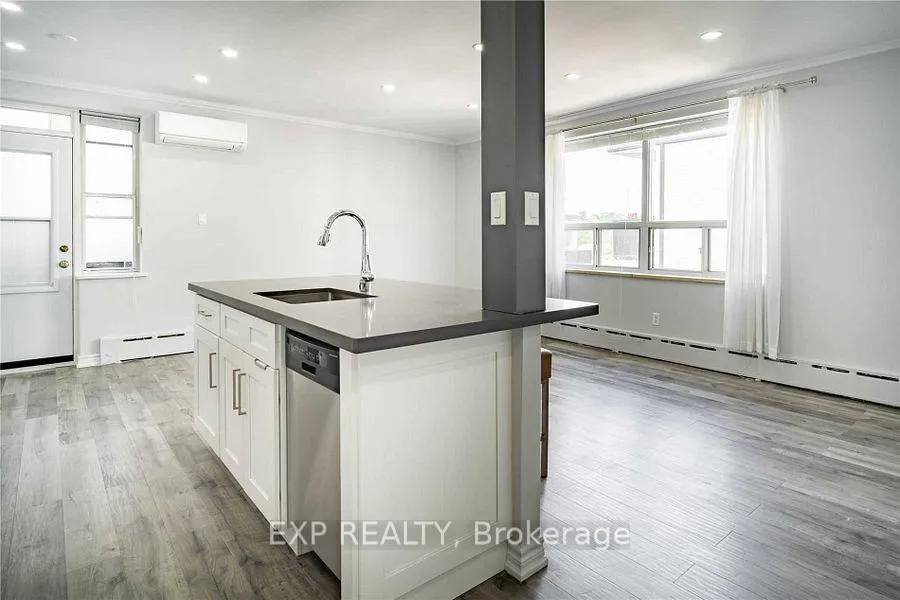 Photo 8 of Unit 704, 78 Warren Road, Toronto, Casa Loma — HOMEH