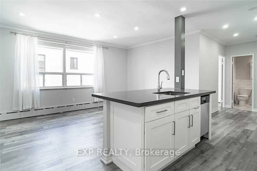 Photo 9 of Unit 704, 78 Warren Road, Toronto, Casa Loma — HOMEH