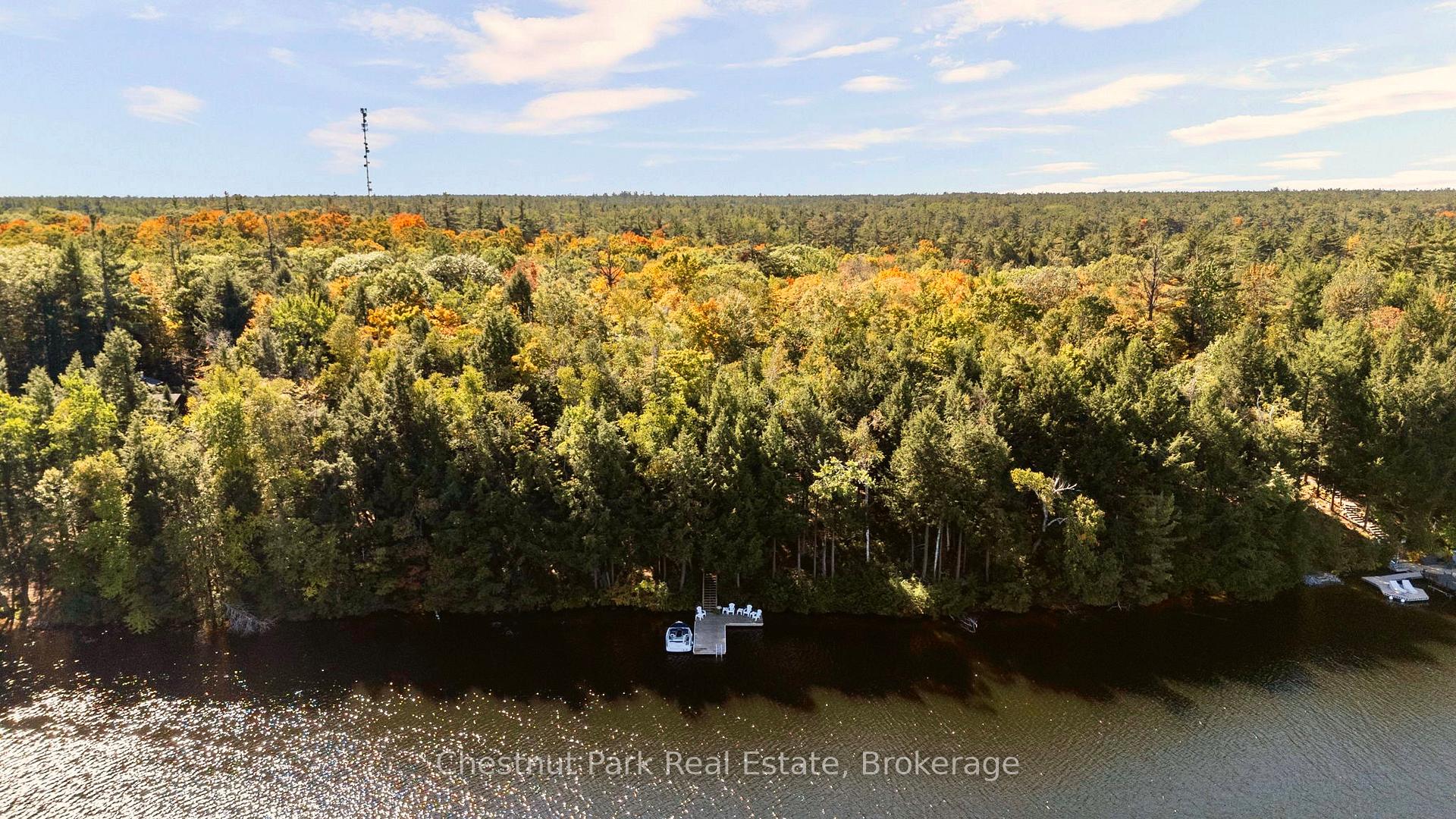 Photo 2 of 10 Taylor (26LM10) Island, Gravenhurst, Muskoka (S) — HOMEH