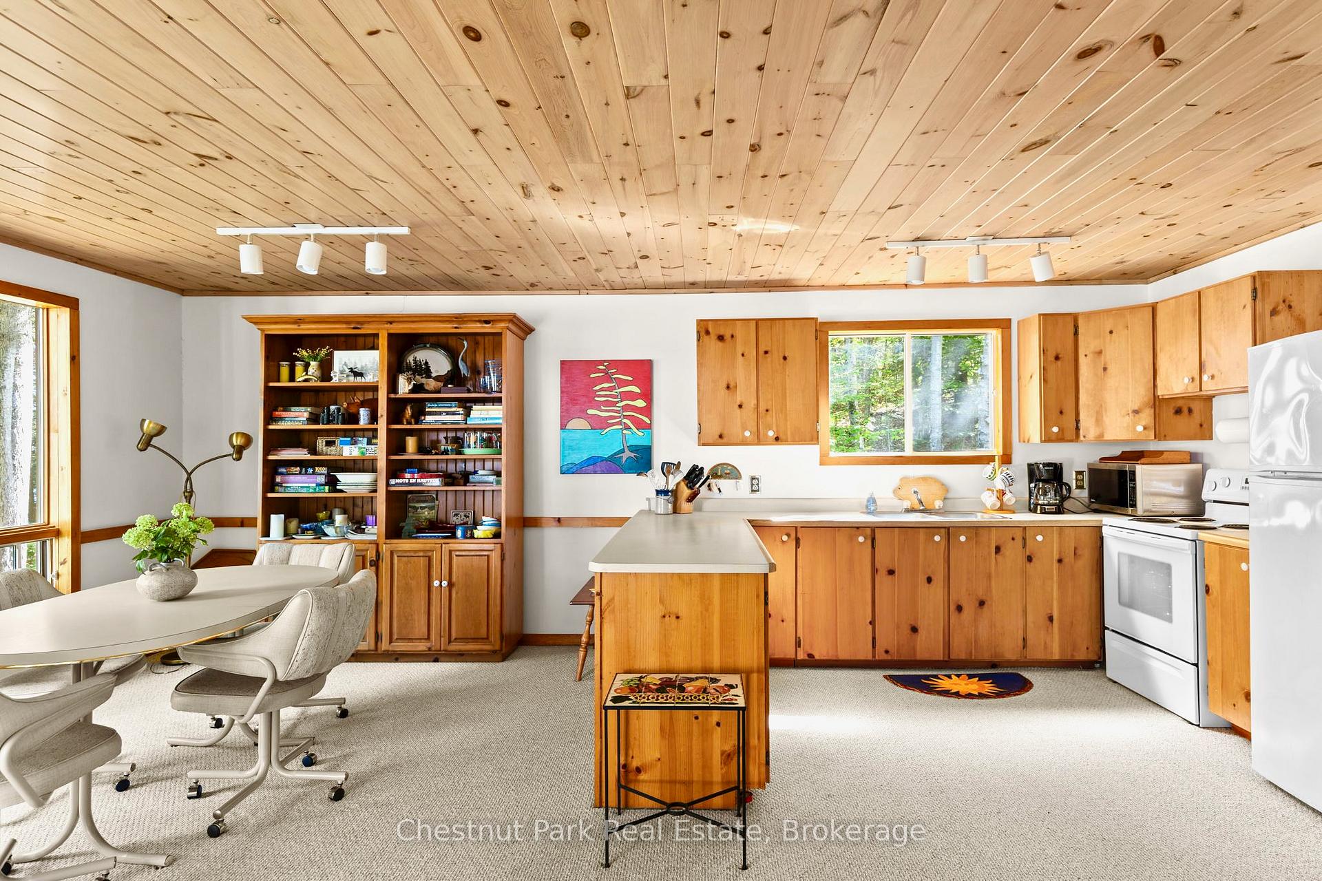 Photo 11 of 10 Taylor (26LM10) Island, Gravenhurst, Muskoka (S) — HOMEH