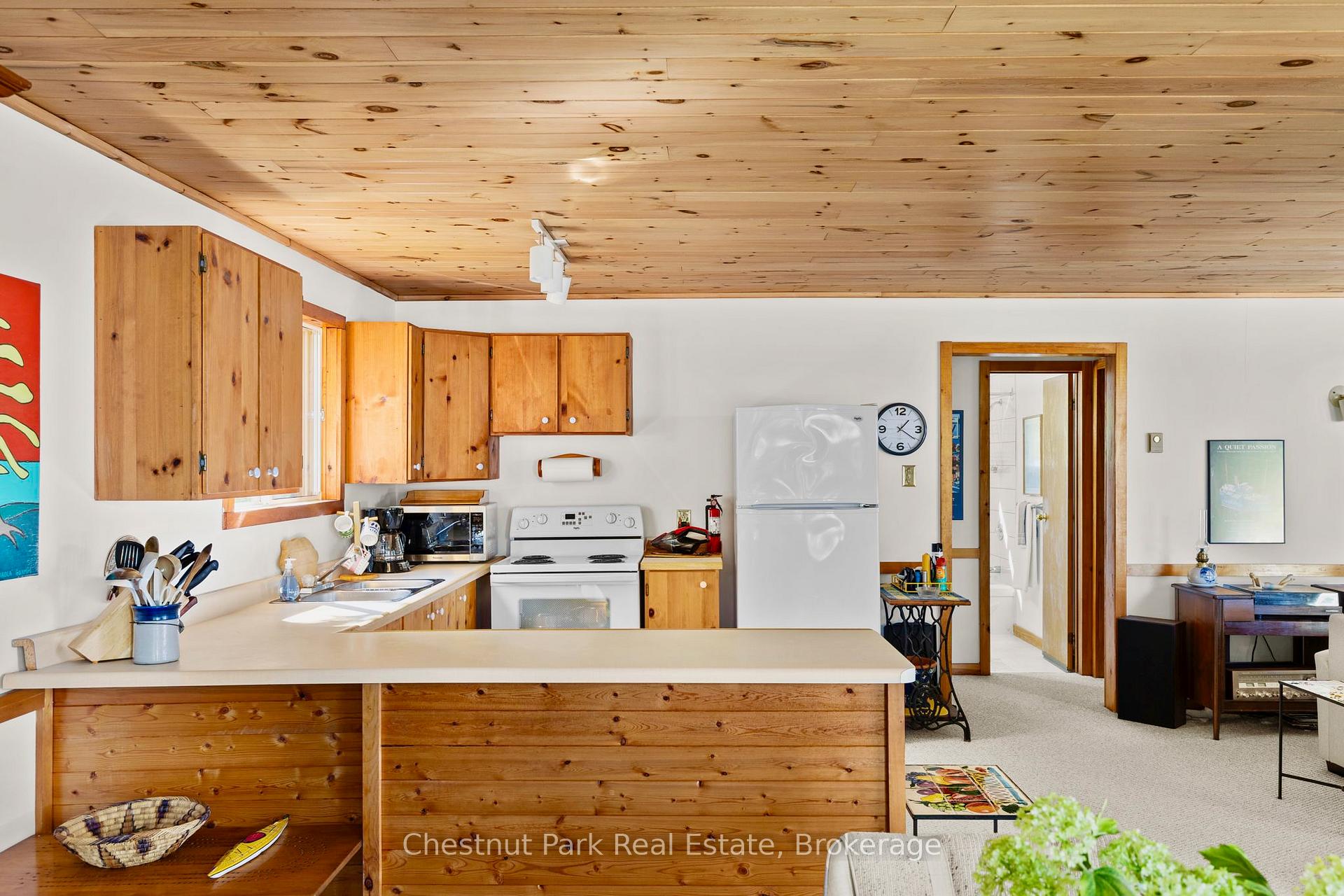 Photo 15 of 10 Taylor (26LM10) Island, Gravenhurst, Muskoka (S) — HOMEH
