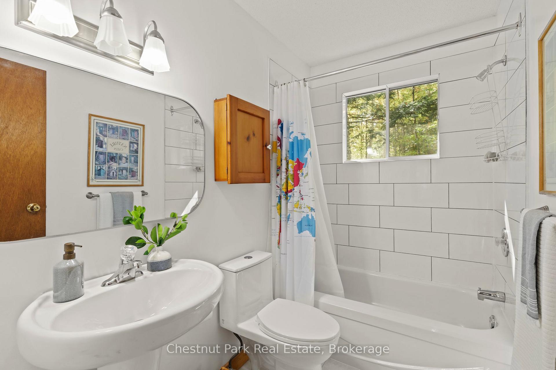 Photo 16 of 10 Taylor (26LM10) Island, Gravenhurst, Muskoka (S) — HOMEH
