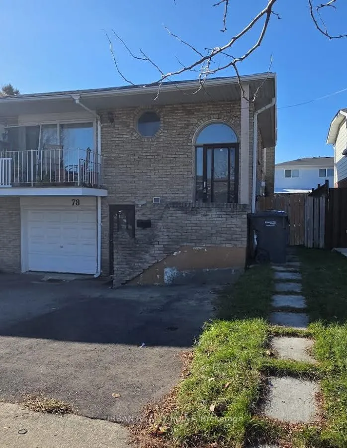 Photo 2 of 78 Ivybridge Drive W, Brampton, Madoc — HOMEH