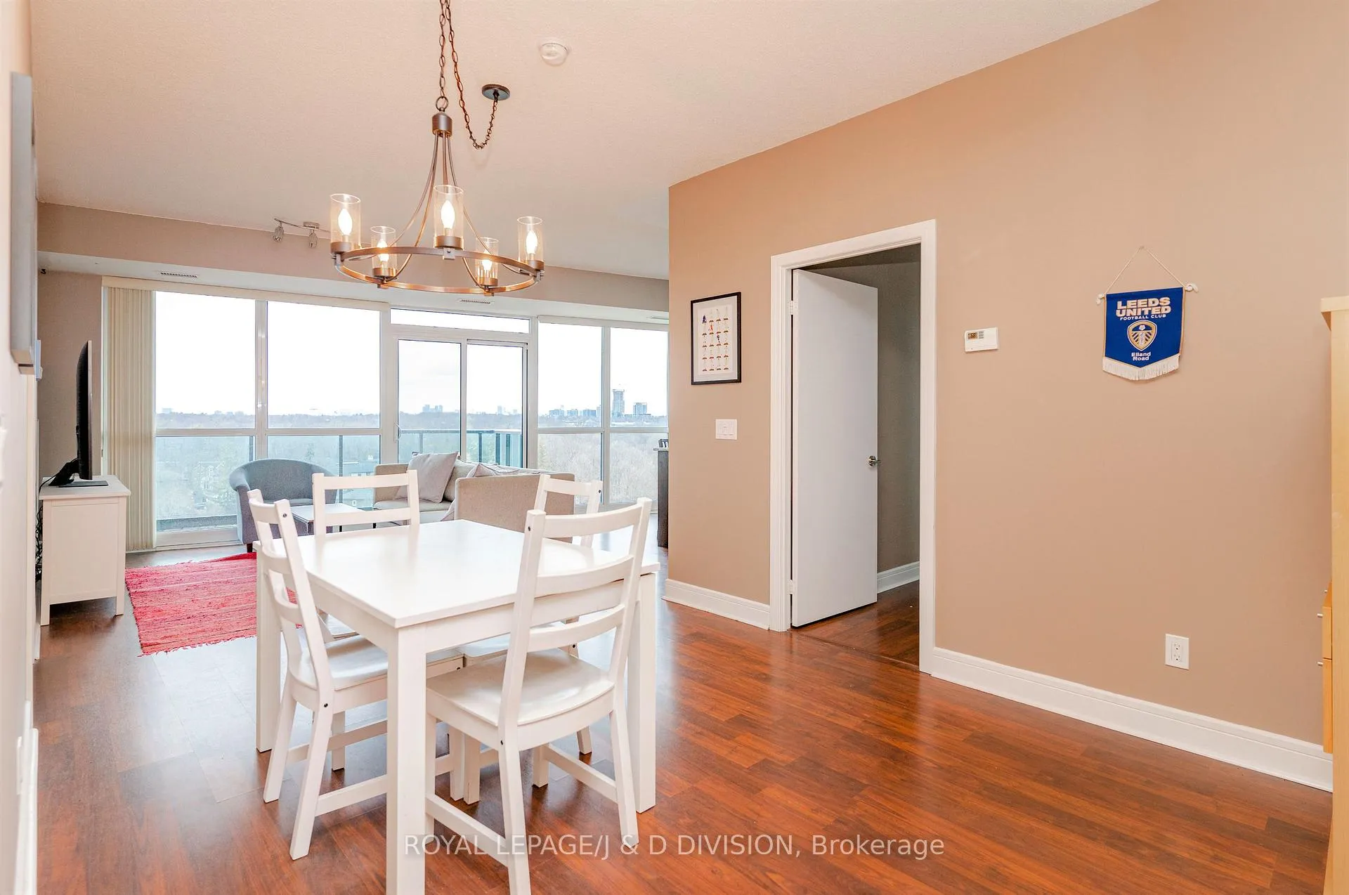 Photo 8 of Unit 824, 35 Brian Peck Crescent, Toronto, Thorncliffe Park — HOMEH