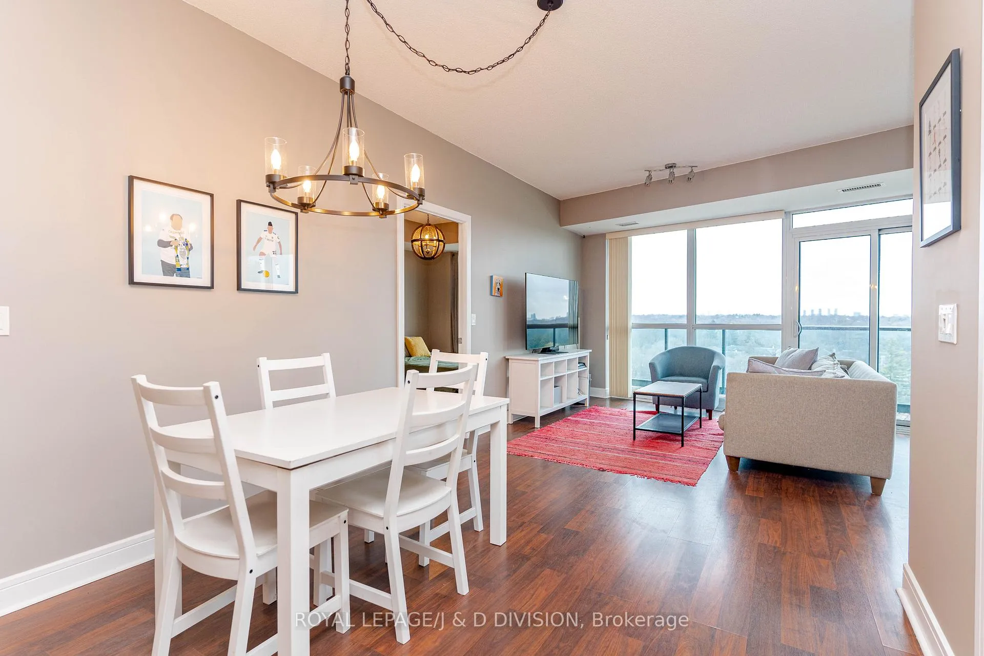 Photo 9 of Unit 824, 35 Brian Peck Crescent, Toronto, Thorncliffe Park — HOMEH