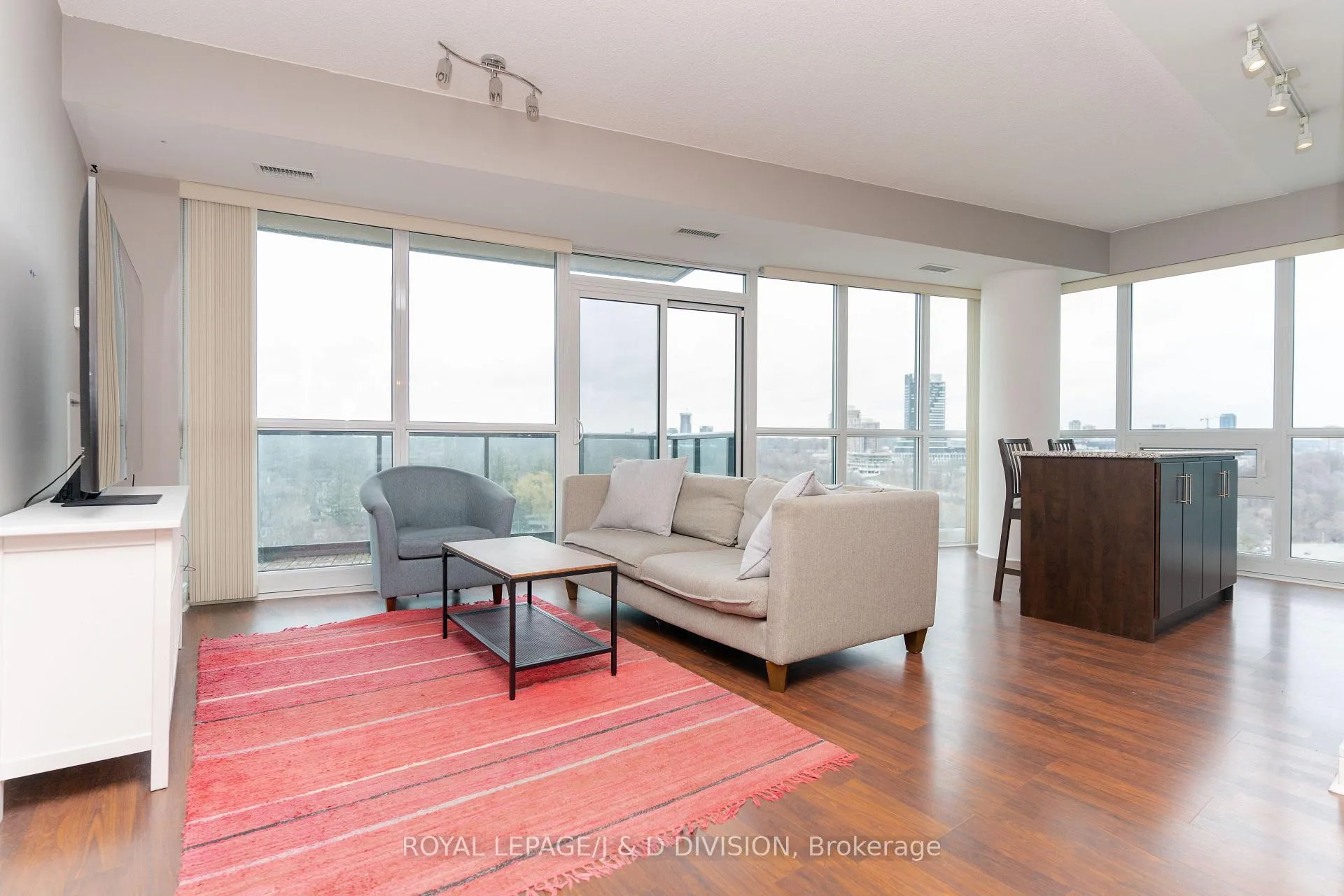 Photo 10 of Unit 824, 35 Brian Peck Crescent, Toronto, Thorncliffe Park — HOMEH