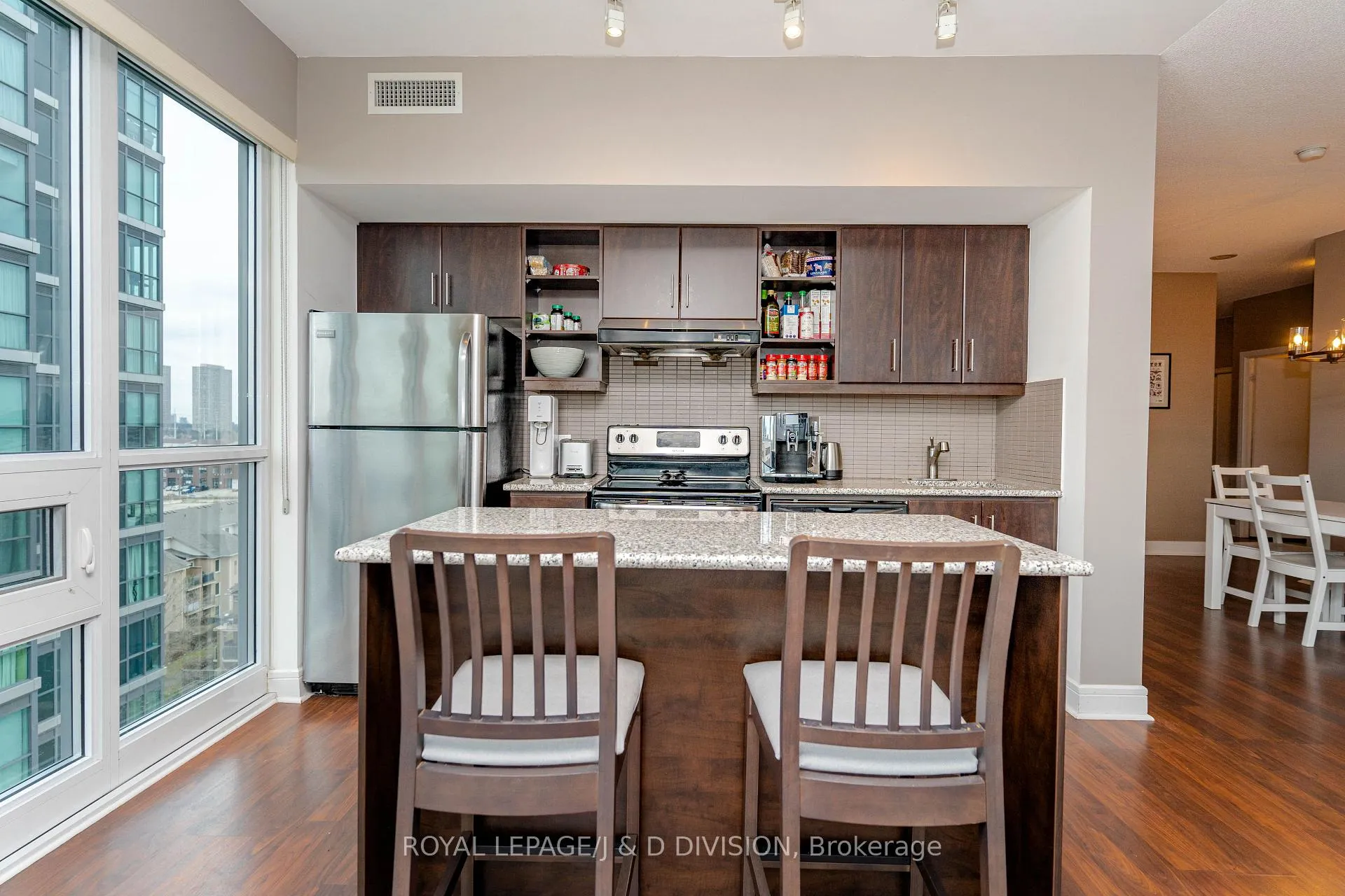 Photo 16 of Unit 824, 35 Brian Peck Crescent, Toronto, Thorncliffe Park — HOMEH