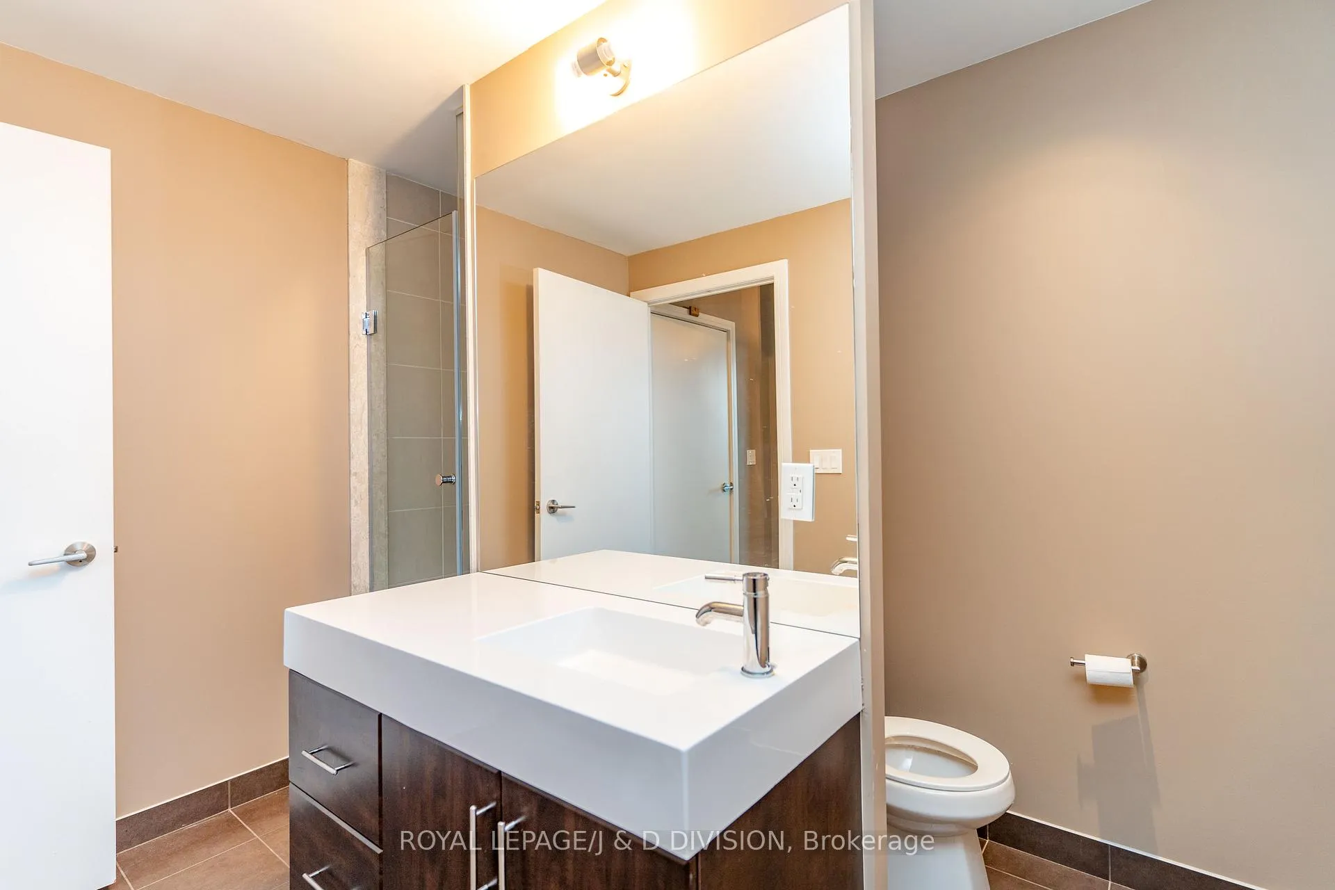 Photo 19 of Unit 824, 35 Brian Peck Crescent, Toronto, Thorncliffe Park — HOMEH