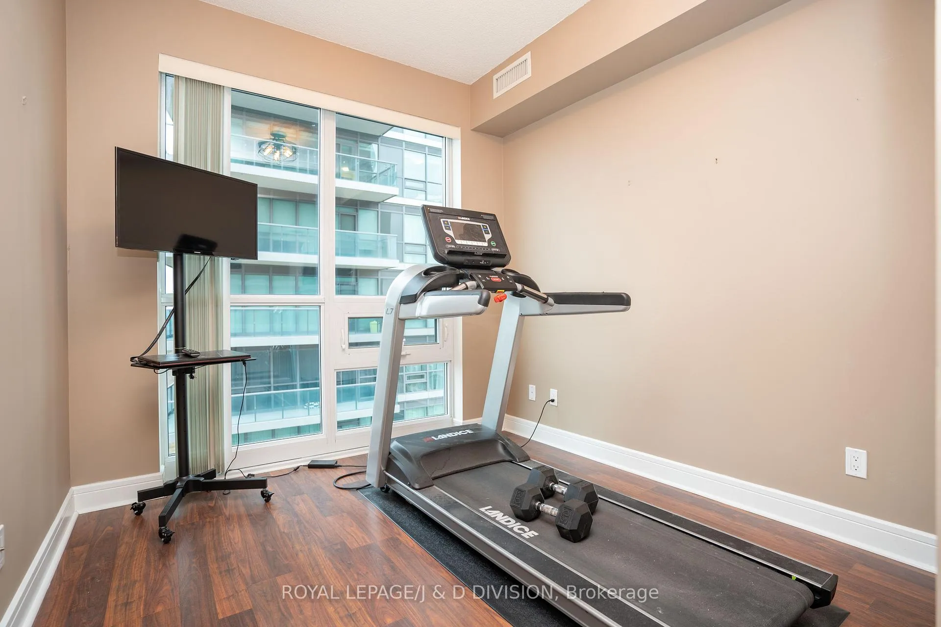 Photo 20 of Unit 824, 35 Brian Peck Crescent, Toronto, Thorncliffe Park — HOMEH