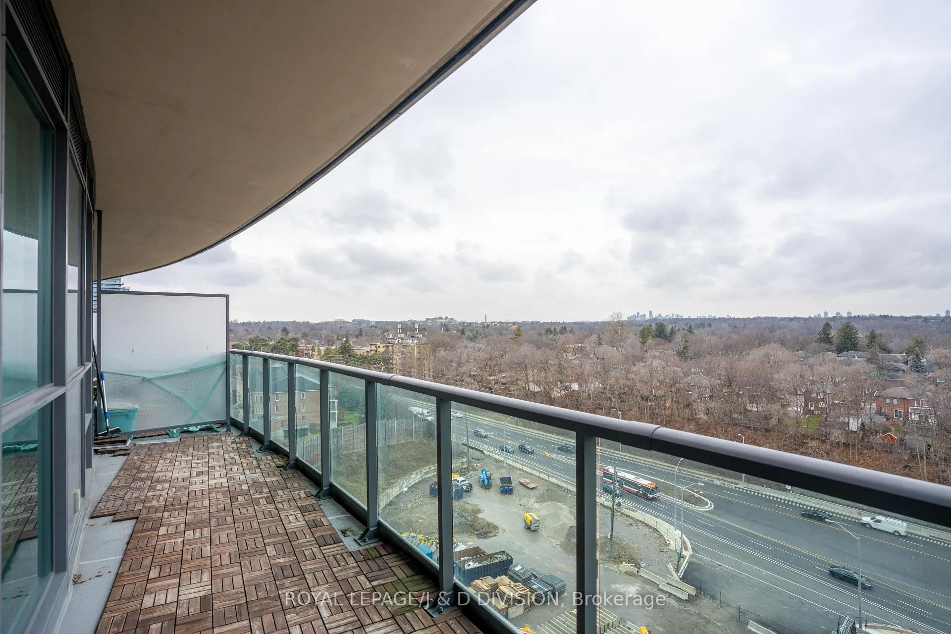 Photo 22 of Unit 824, 35 Brian Peck Crescent, Toronto, Thorncliffe Park — HOMEH