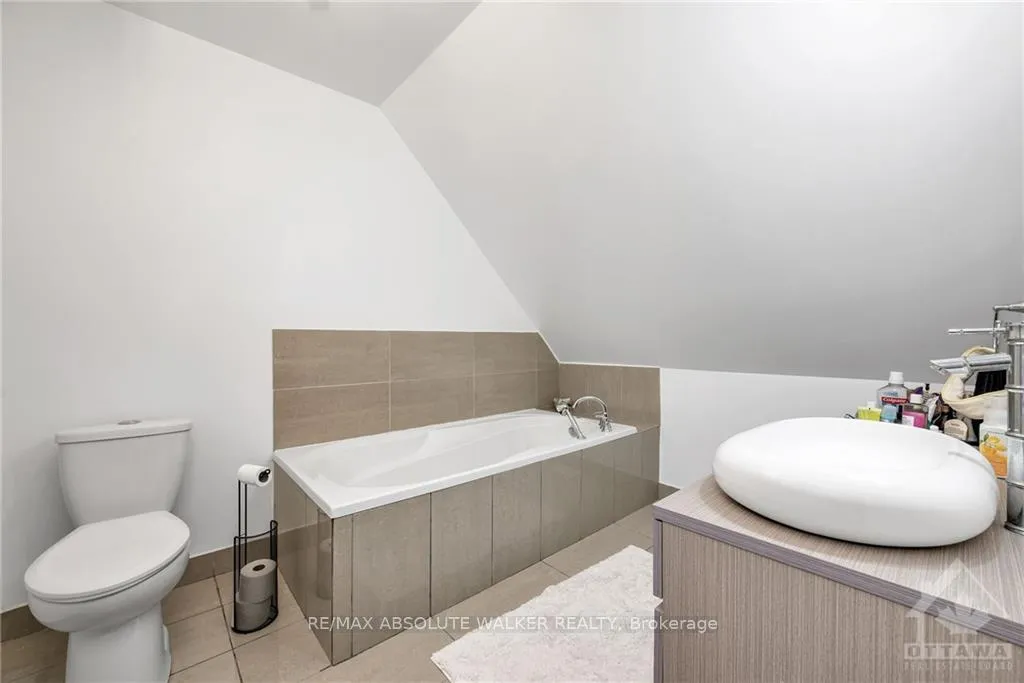 Photo 7 of 3445 Baskins Beach Road, Ottawa, Dunrobin Shores — HOMEH