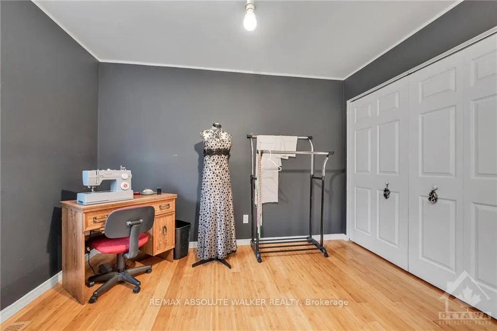 Photo 12 of 3445 Baskins Beach Road, Ottawa, Dunrobin Shores — HOMEH
