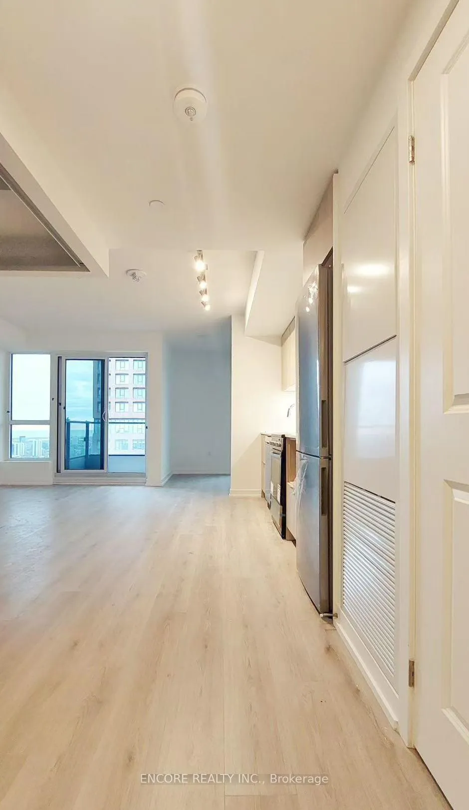 Front of Unit 3801, 395 Bloor Street E