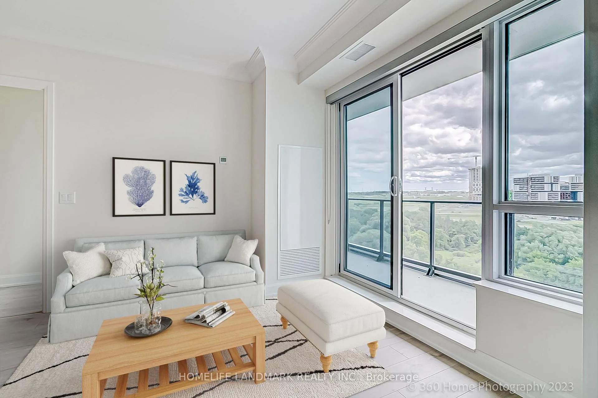 Photo 2 of Unit 1103, 8 Water Walk Drive, Markham, Unionville — HOMEH