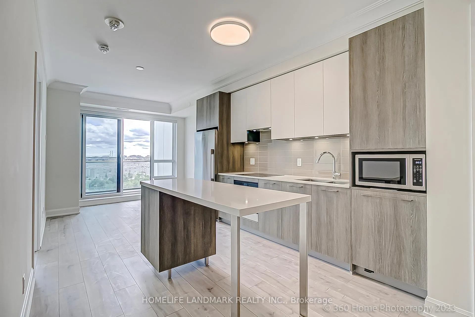 Photo 12 of Unit 1103, 8 Water Walk Drive, Markham, Unionville — HOMEH