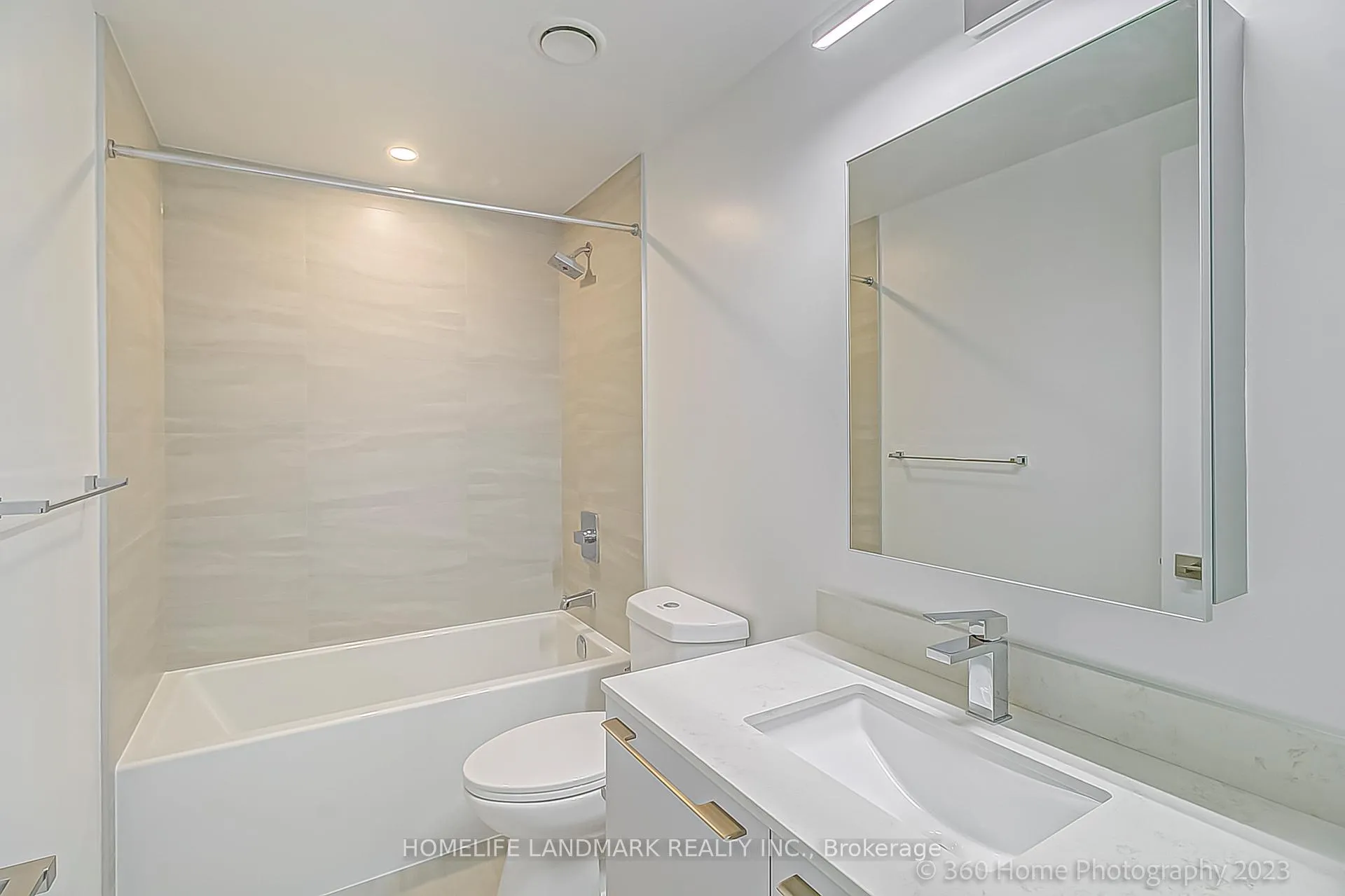 Photo 13 of Unit 1103, 8 Water Walk Drive, Markham, Unionville — HOMEH