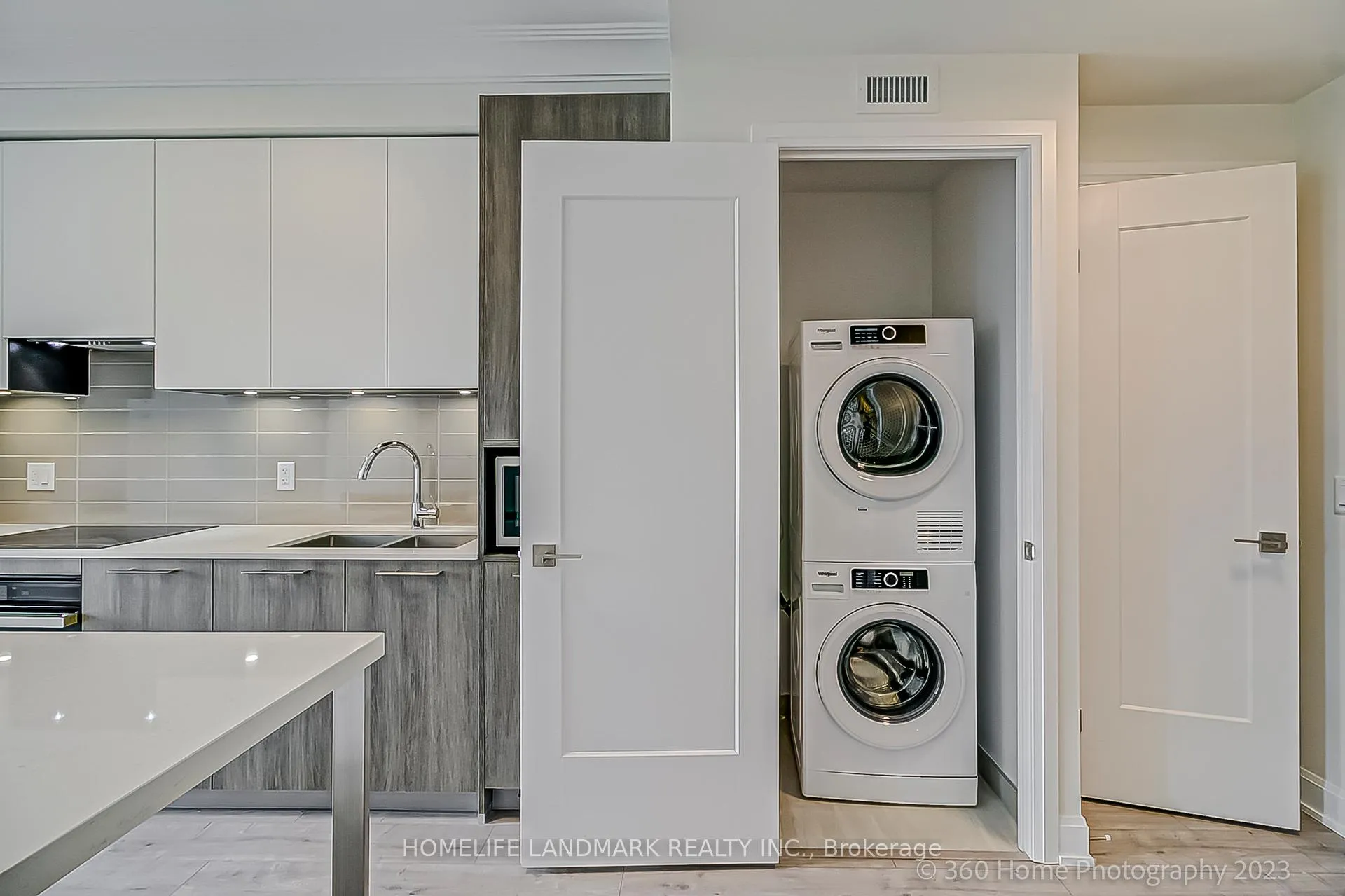Photo 15 of Unit 1103, 8 Water Walk Drive, Markham, Unionville — HOMEH