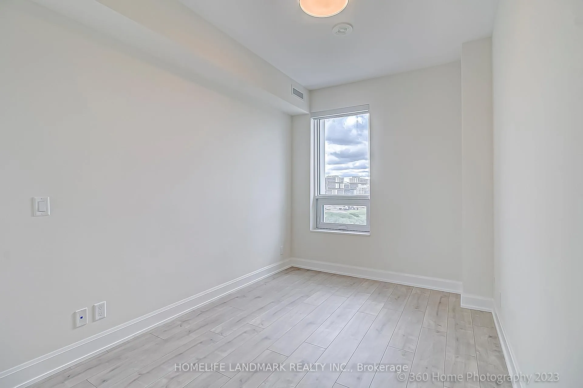 Photo 27 of Unit 1103, 8 Water Walk Drive, Markham, Unionville — HOMEH