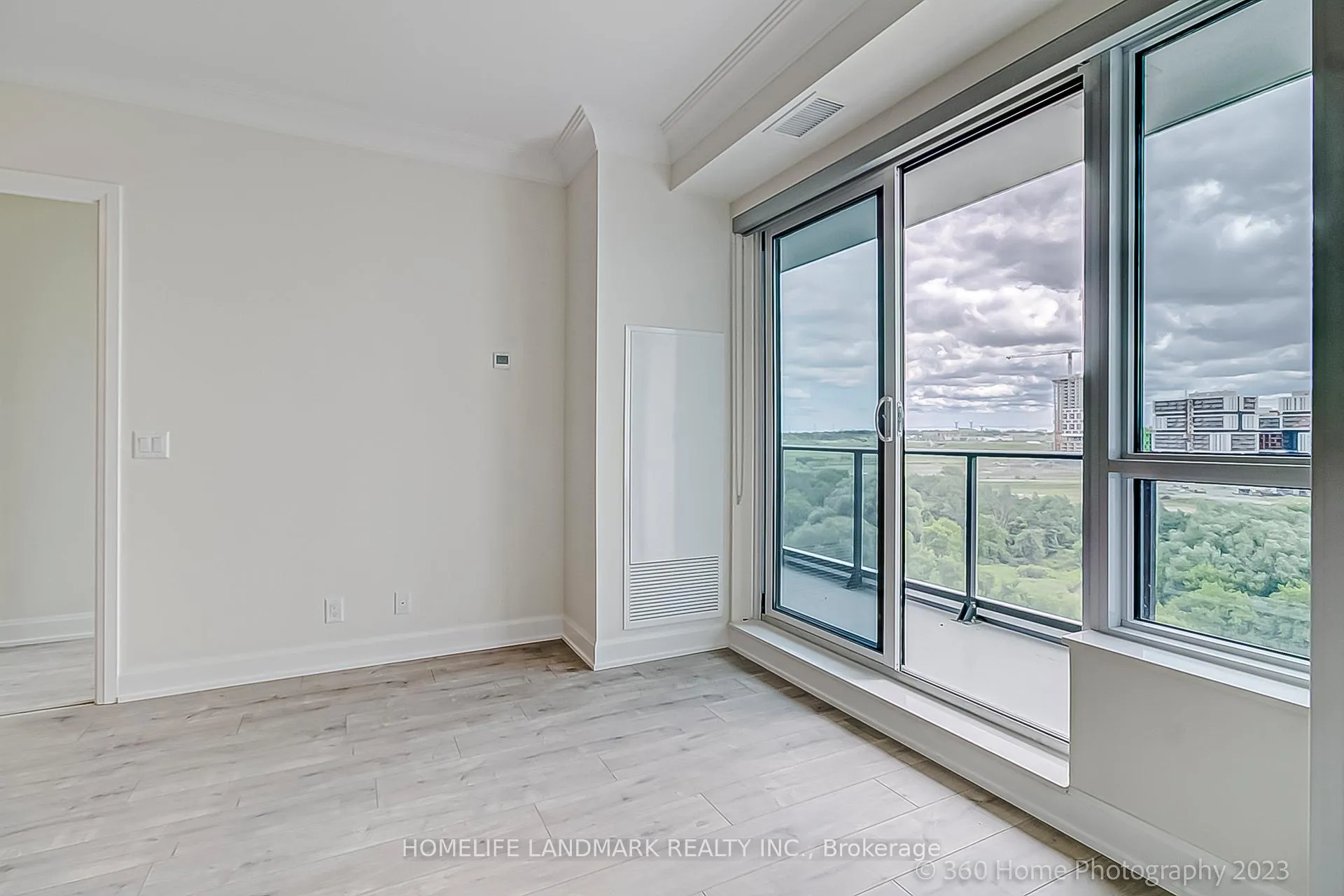 Photo 29 of Unit 1103, 8 Water Walk Drive, Markham, Unionville — HOMEH
