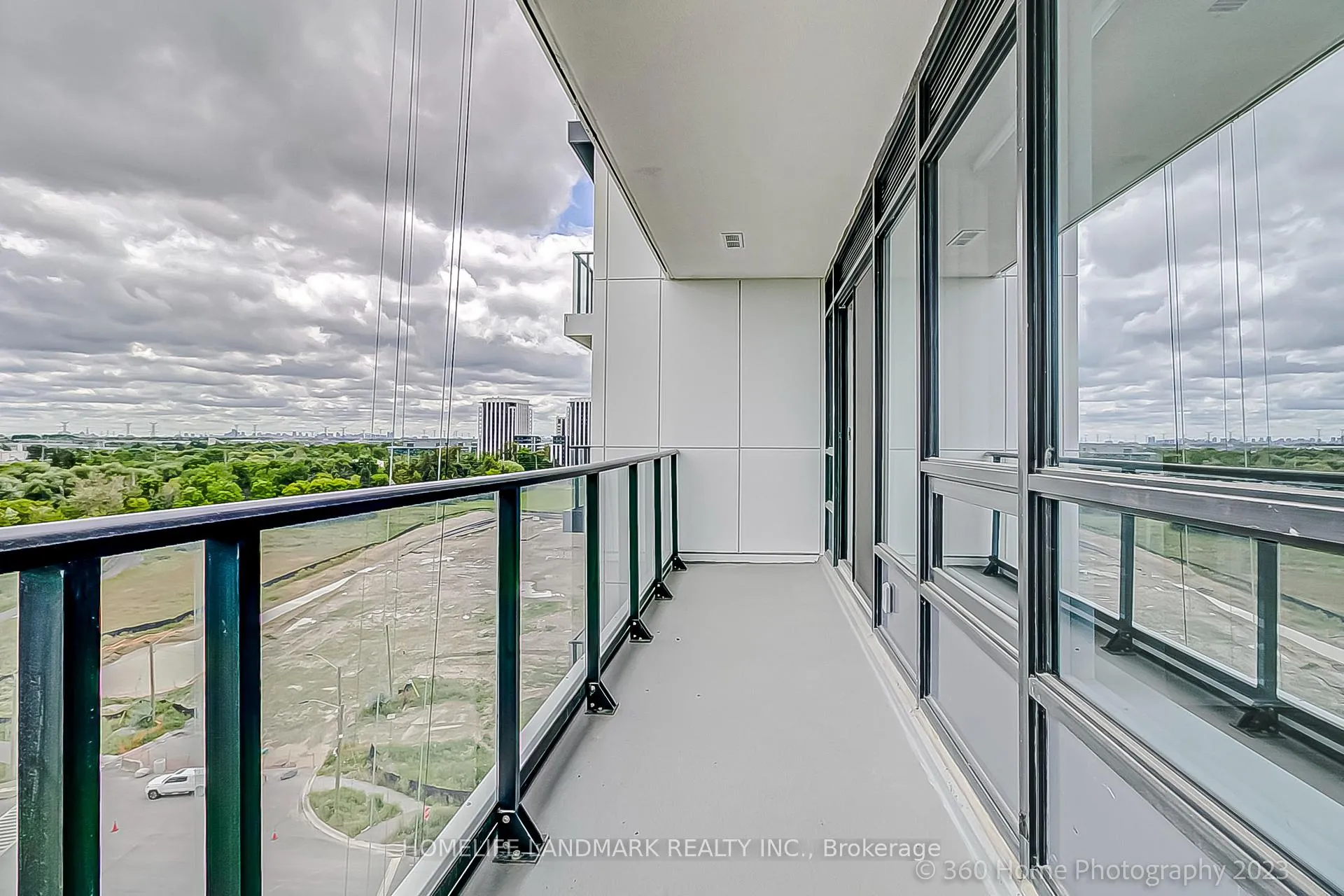 Photo 32 of Unit 1103, 8 Water Walk Drive, Markham, Unionville — HOMEH