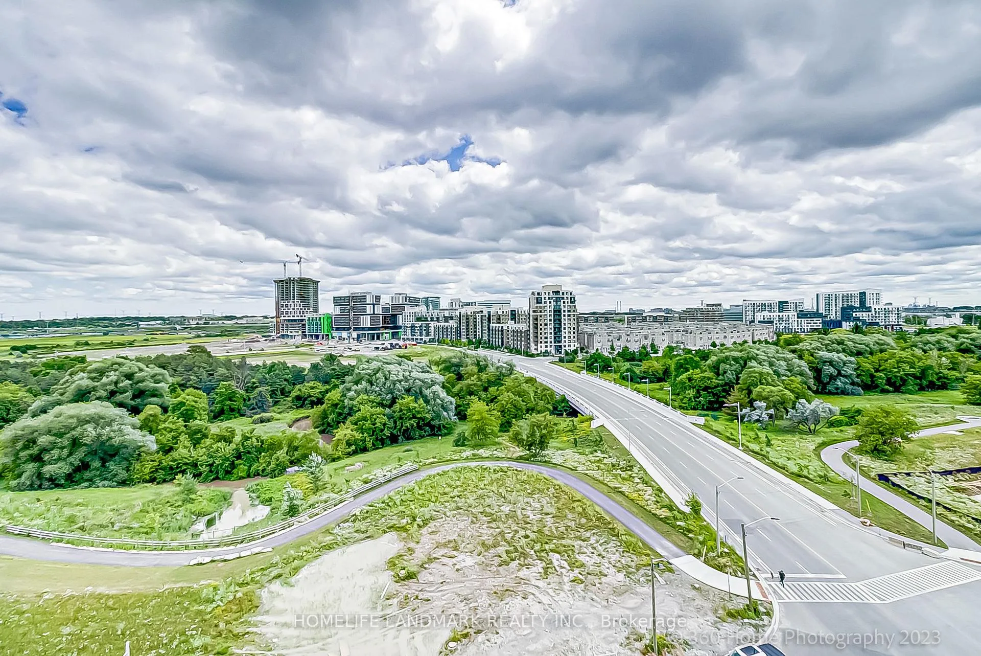 Photo 34 of Unit 1103, 8 Water Walk Drive, Markham, Unionville — HOMEH