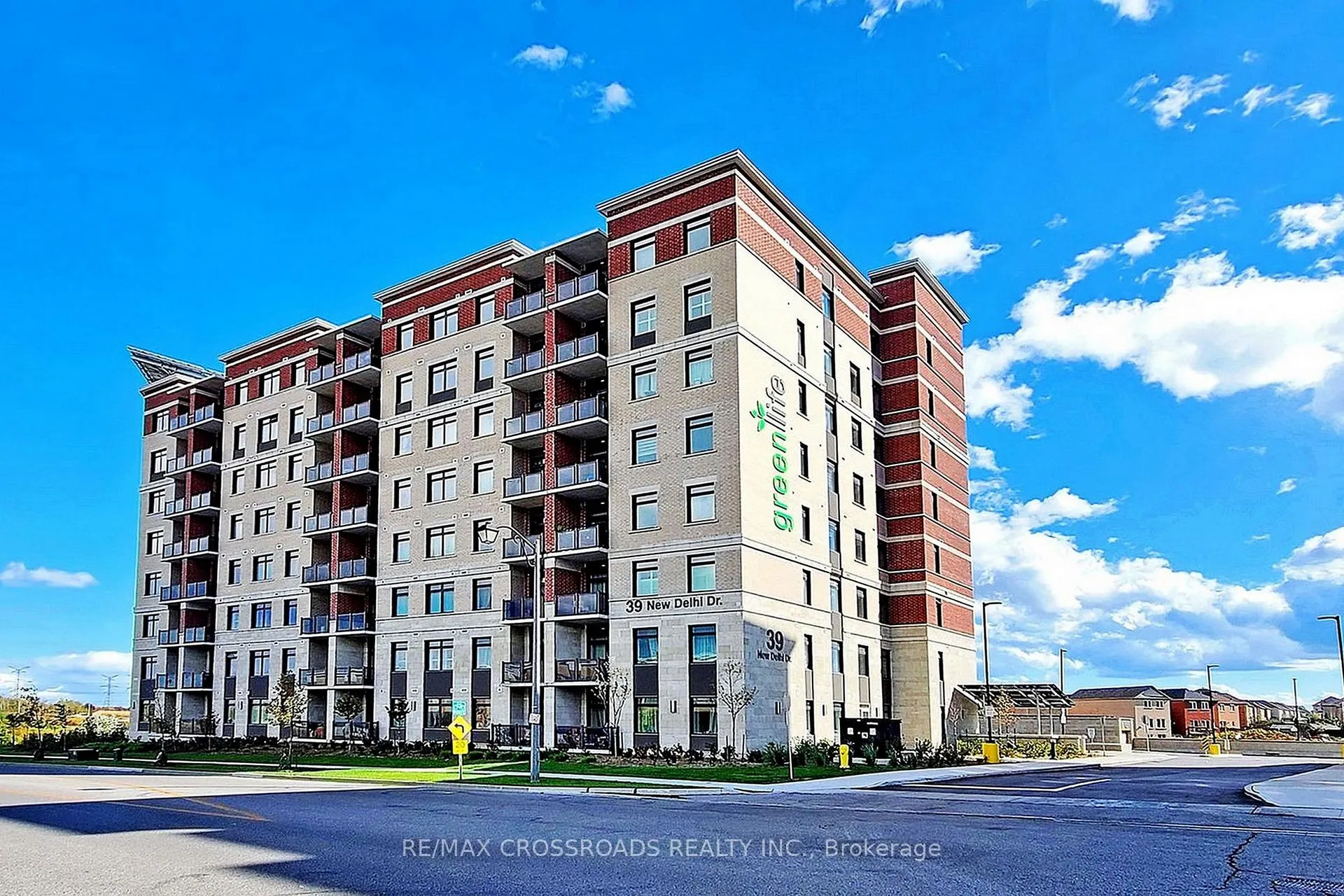 Front of Unit 601, 39 New Delhi Drive E
