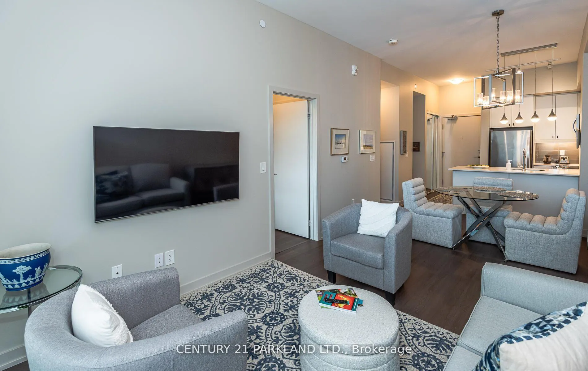 Photo 19 of Unit 438, 555 William Graham Drive W, Aurora, Rural Aurora — HOMEH