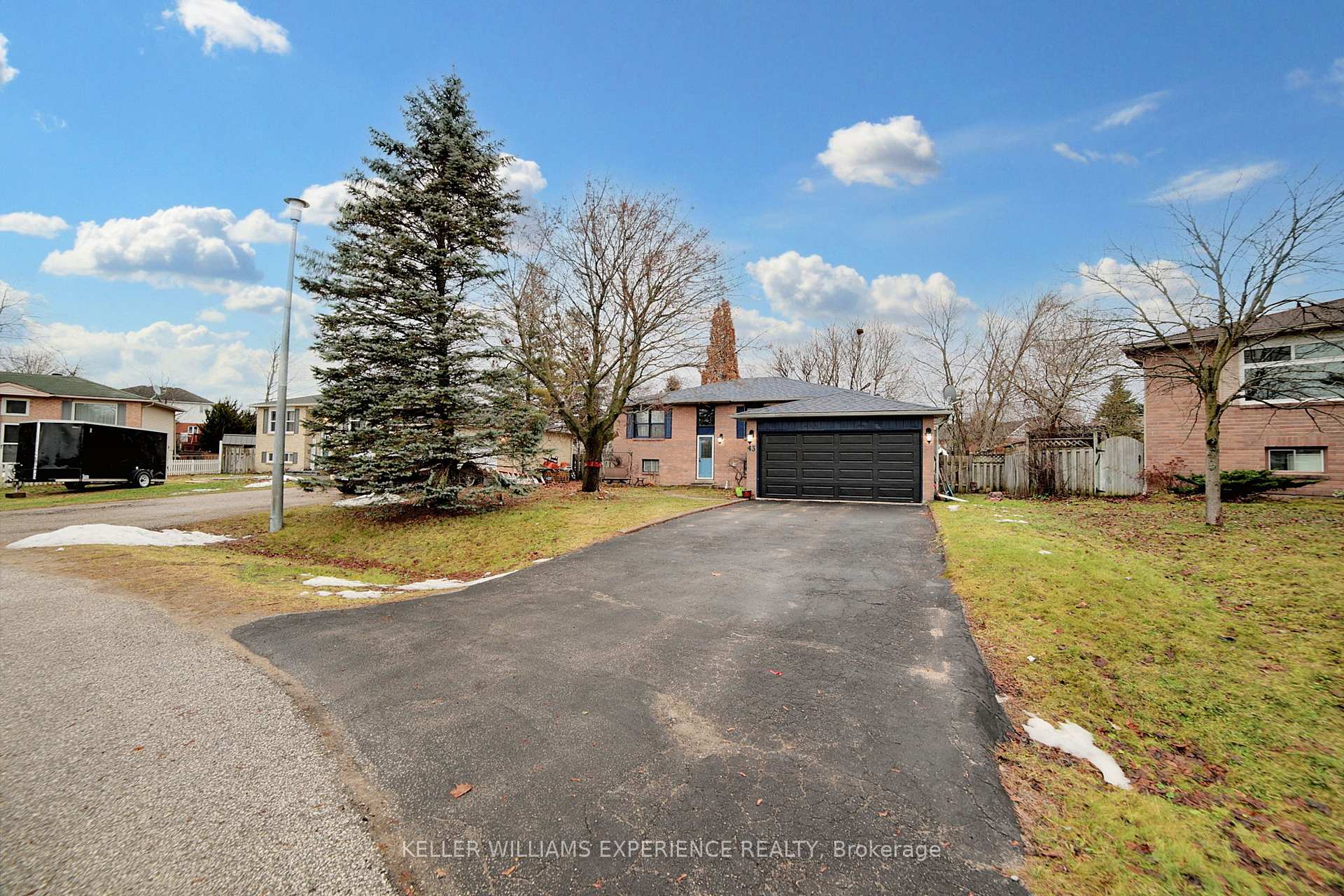 Photo 2 of 43 Mccarthy Crescent, Essa, Angus — HOMEH