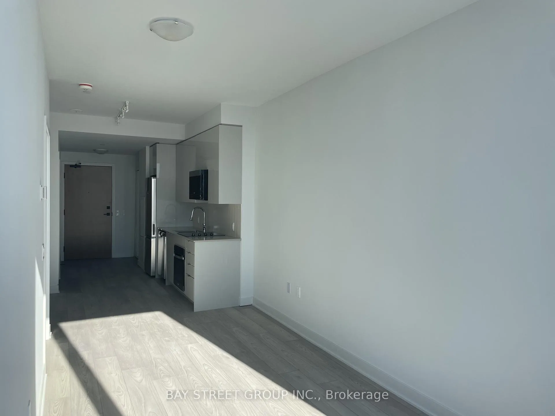Photo 2 of Unit 3203, 2920 Highway 7, Vaughan, Concord — HOMEH