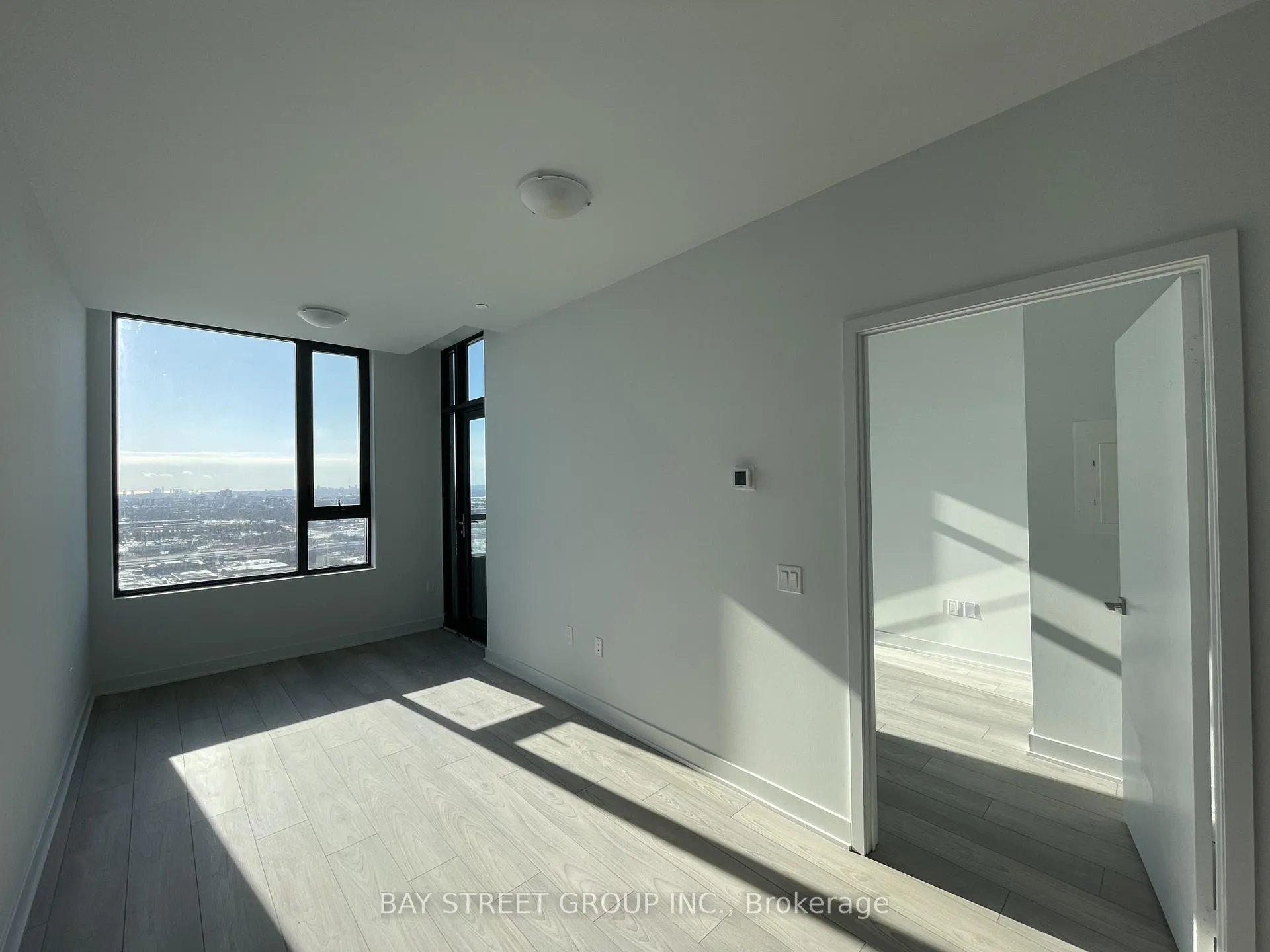 Photo 3 of Unit 3203, 2920 Highway 7, Vaughan, Concord — HOMEH