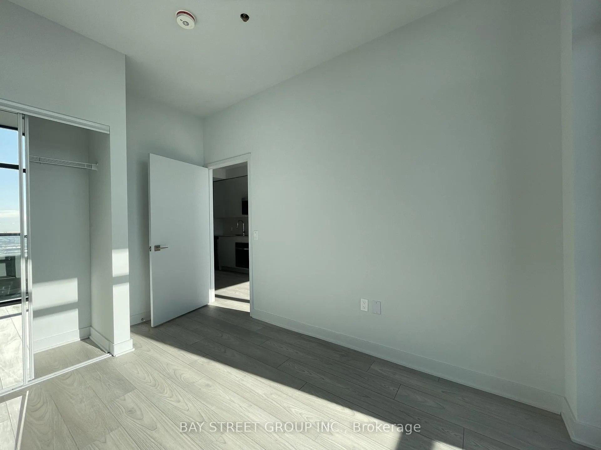 Photo 5 of Unit 3203, 2920 Highway 7, Vaughan, Concord — HOMEH