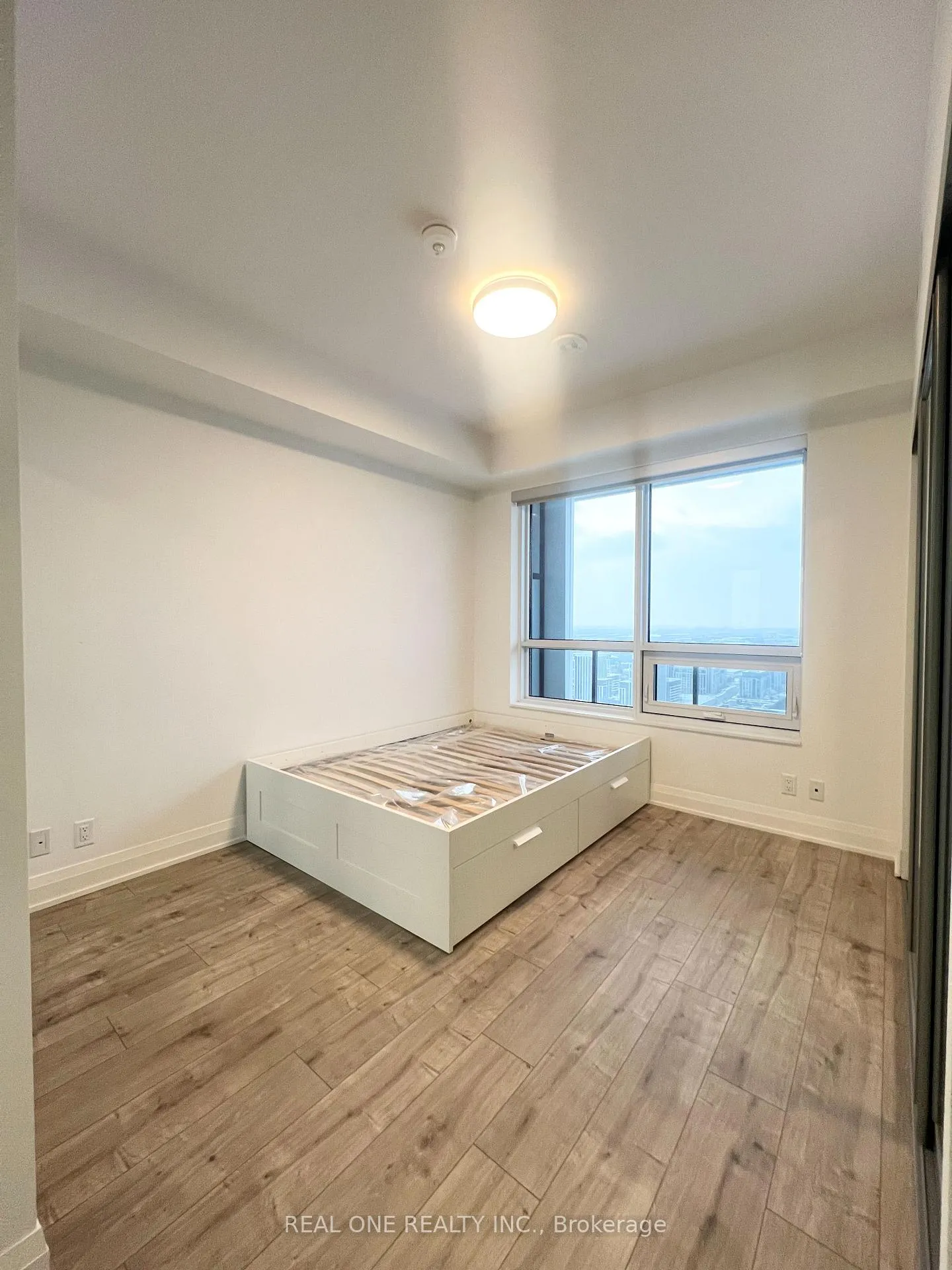 Photo 8 of Unit 3608, 18 Water Walk Drive, Markham, Unionville — HOMEH