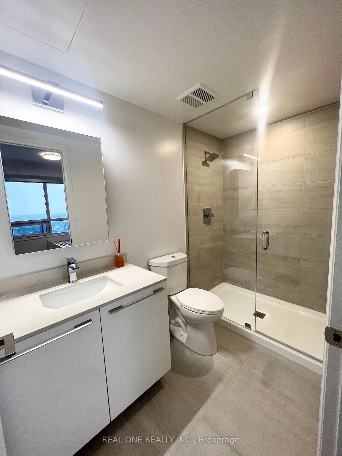 Photo 9 of Unit 3608, 18 Water Walk Drive, Markham, Unionville — HOMEH