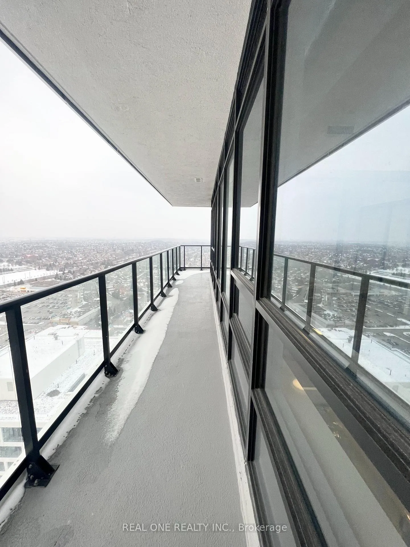 Photo 13 of Unit 3608, 18 Water Walk Drive, Markham, Unionville — HOMEH
