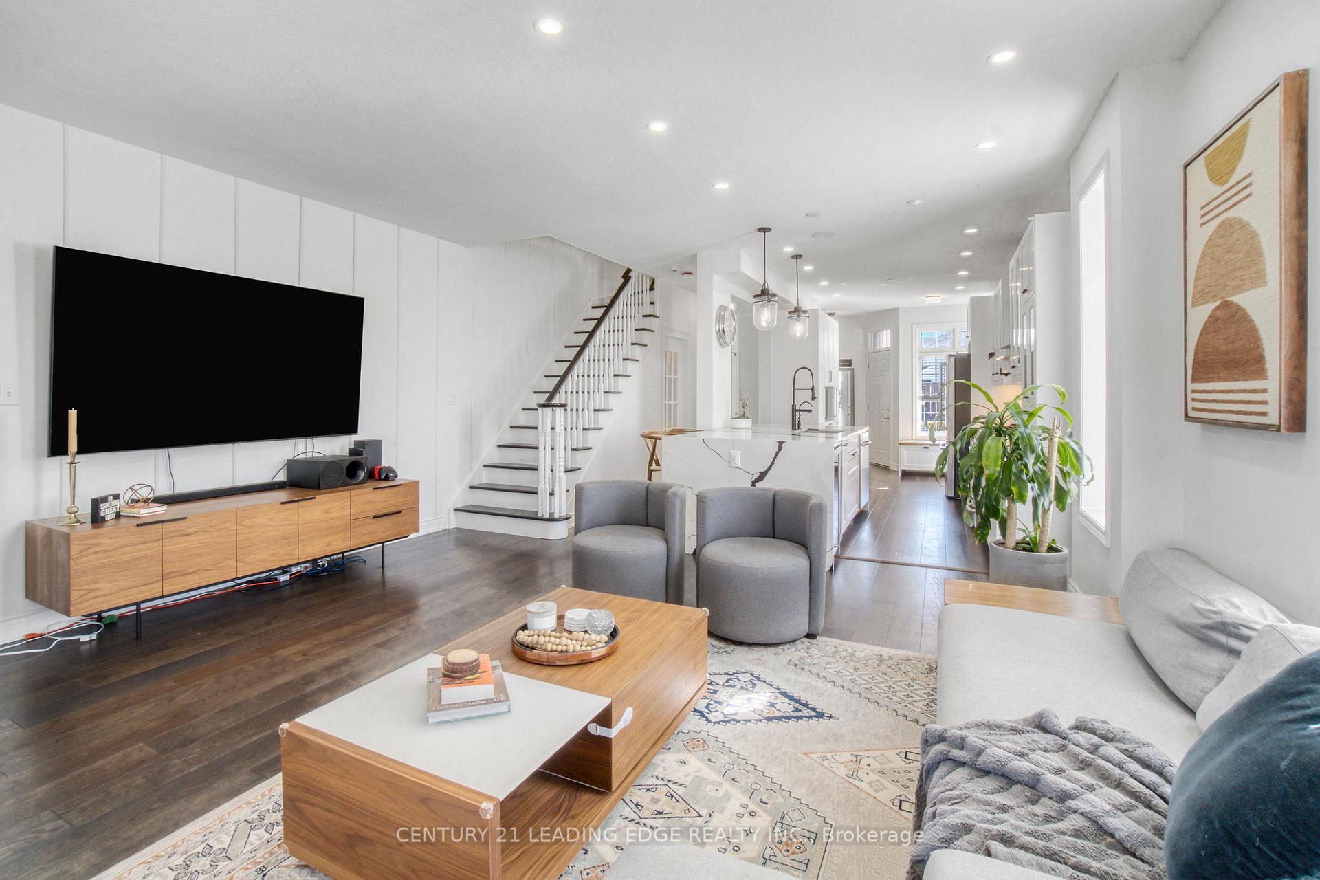 Photo 9 of 1417 Treeland Street, Burlington, Freeman — HOMEH